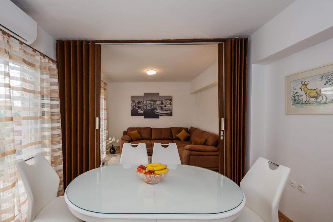 Ana Apartment *
